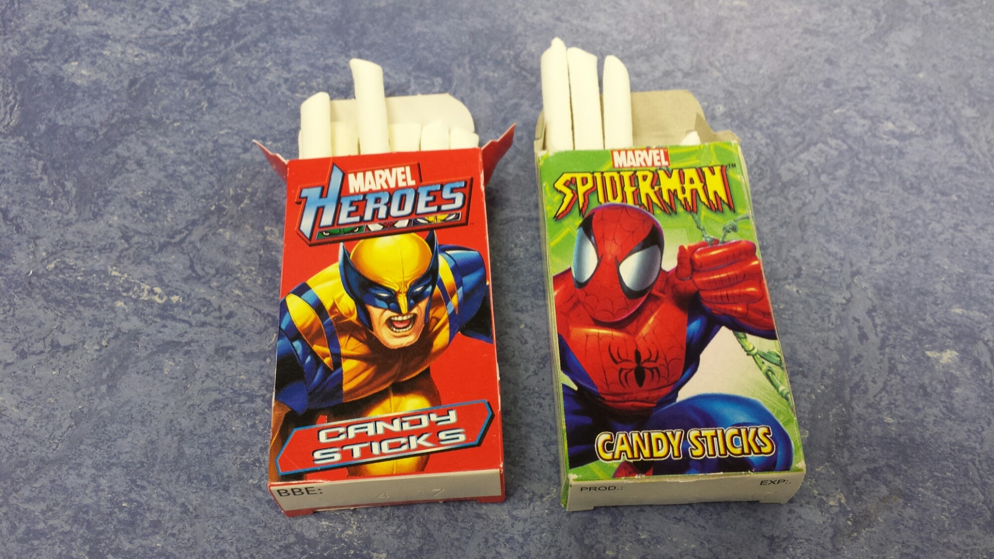 Человек-паук сладкие палочки сзади коробки